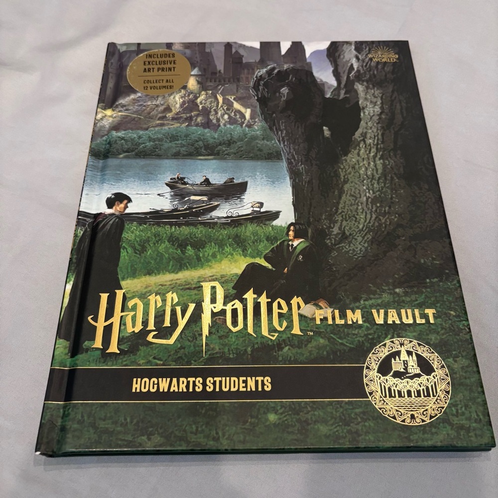 Harry Potter Film Vault Books 1 2 3 4 Diagon Alley Hogwarts Horcruxes Hallows + - Picture 10 of 12